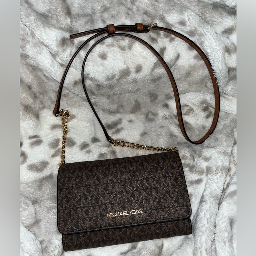 Michael Kors Jet Set Travel Crossbody